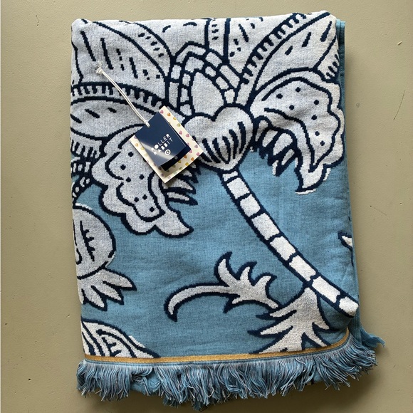 Roller Rabbit x Target 
Floral vines beach towel - Picture 4 of 4